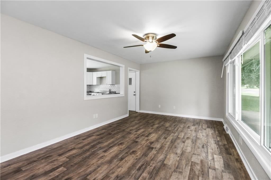 110 Manor Drive — photo 4