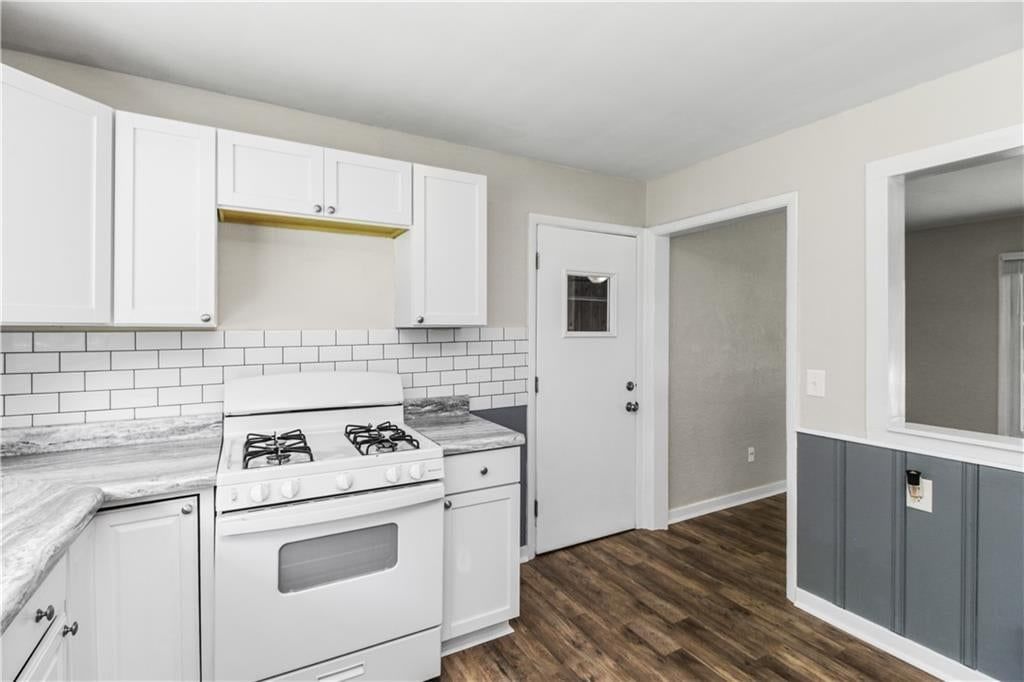 110 Manor Drive — photo 10