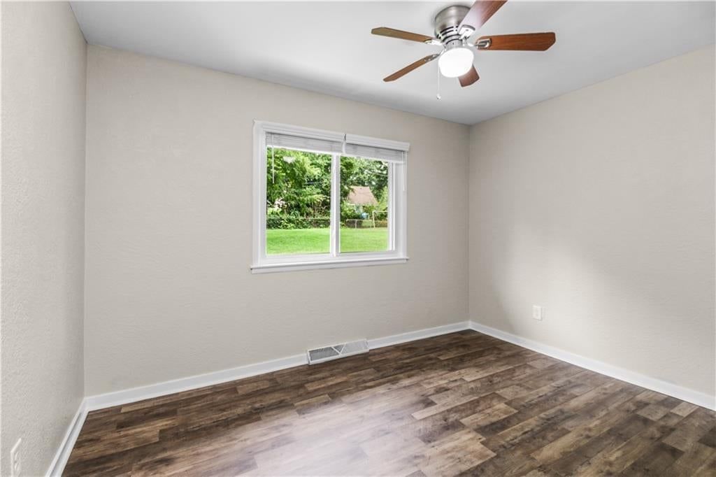 110 Manor Drive — photo 12