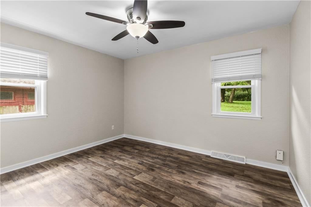 110 Manor Drive — photo 13