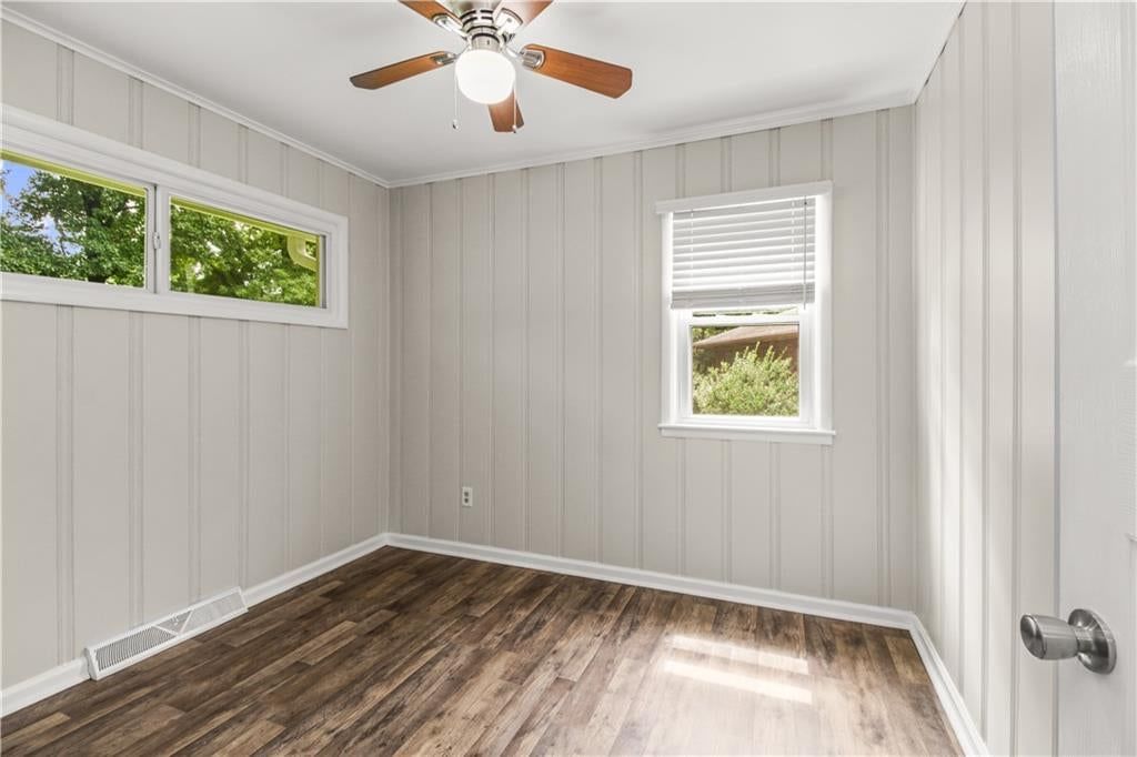 110 Manor Drive — photo 15