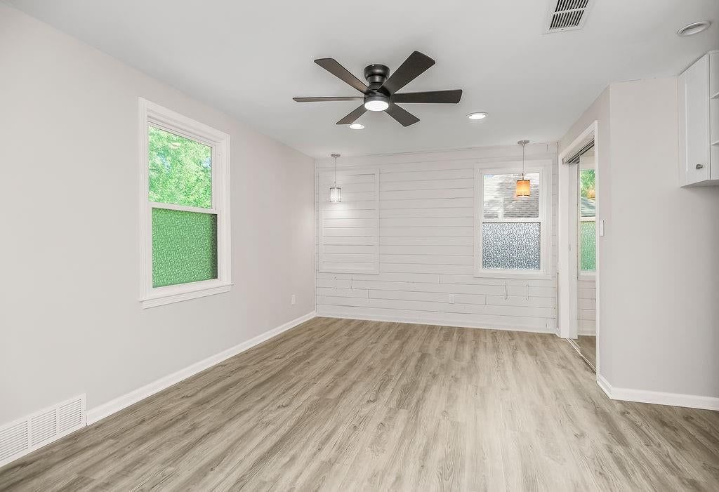 13303 Donnelly Avenue — photo 17