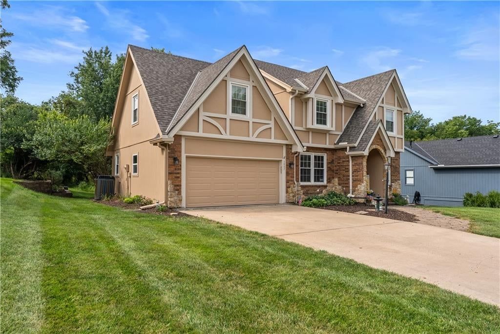 3907 73rd Street, Kansas City, MO: listing photo 2