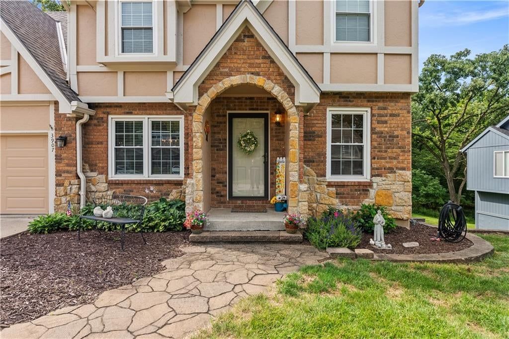 3907 73rd Street, Kansas City, MO: listing photo 3