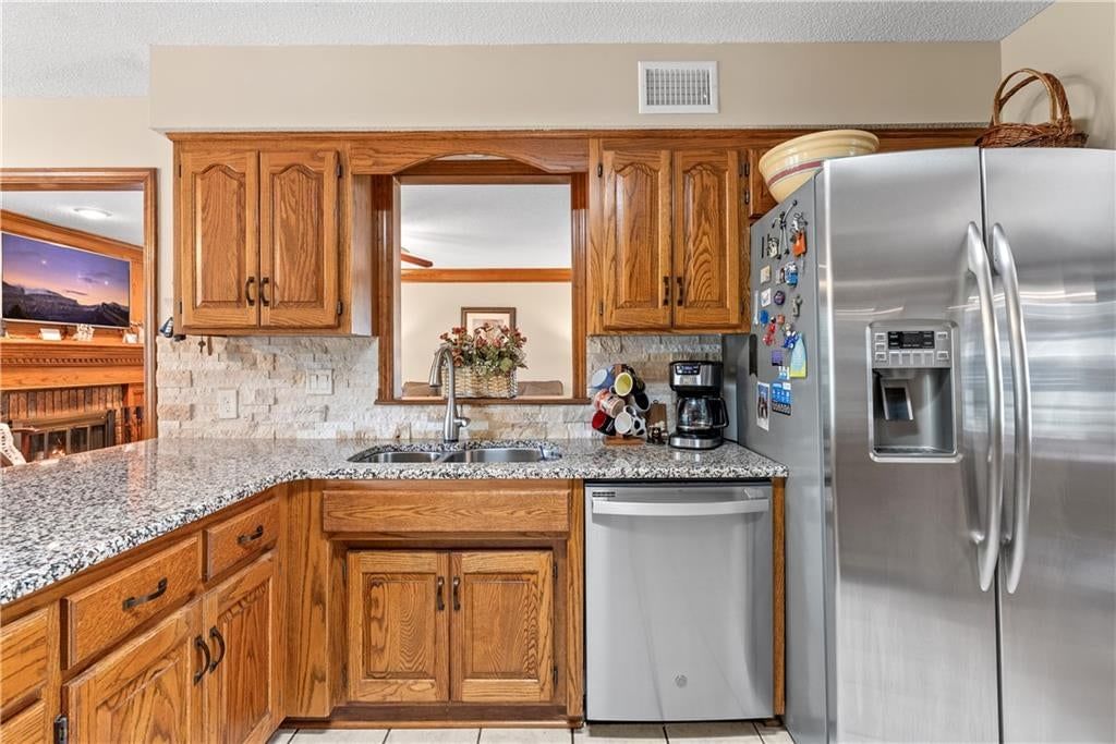 Photo 13 of 45 - 3907 73rd Street, Kansas City, MO 64151