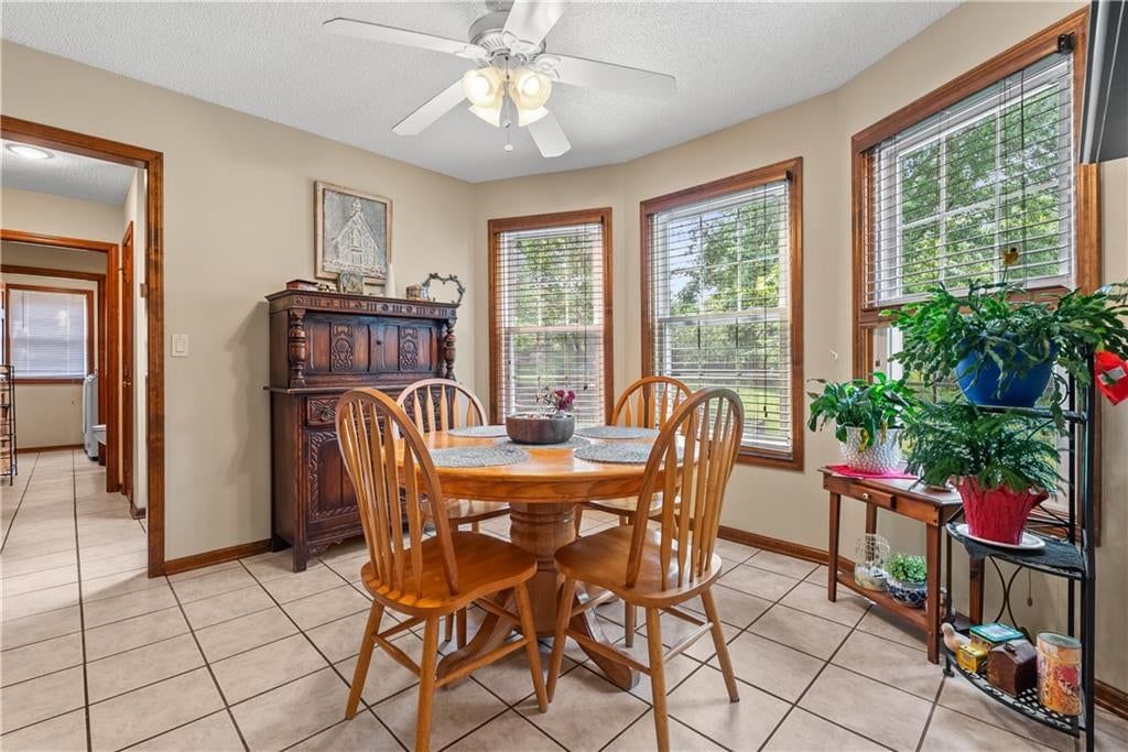 Photo 17 of 45 - 3907 73rd Street, Kansas City, MO 64151
