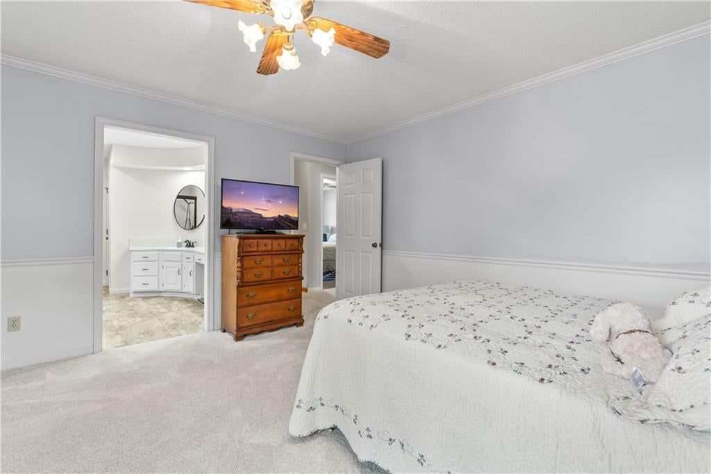 Photo 21 of 45 - 3907 73rd Street, Kansas City, MO 64151