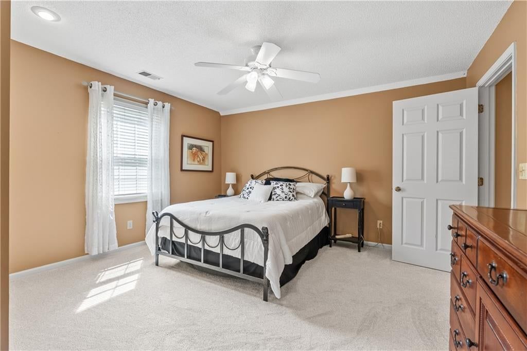 Photo 28 of 45 - 3907 73rd Street, Kansas City, MO 64151