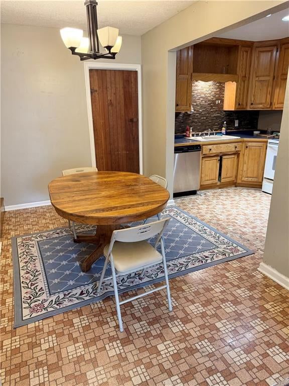 513 N Delaware Street — photo 7