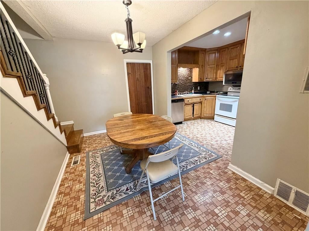 513 N Delaware Street — photo 8