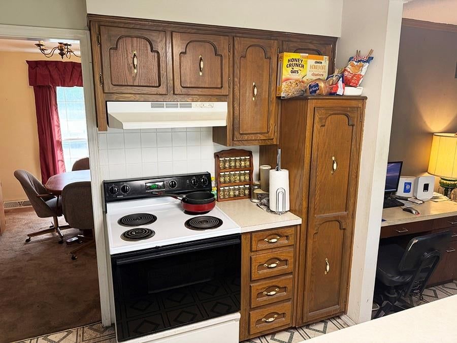 Photo 9 of 99, 1012 SW 16th Street, Blue Springs, MO 64015
