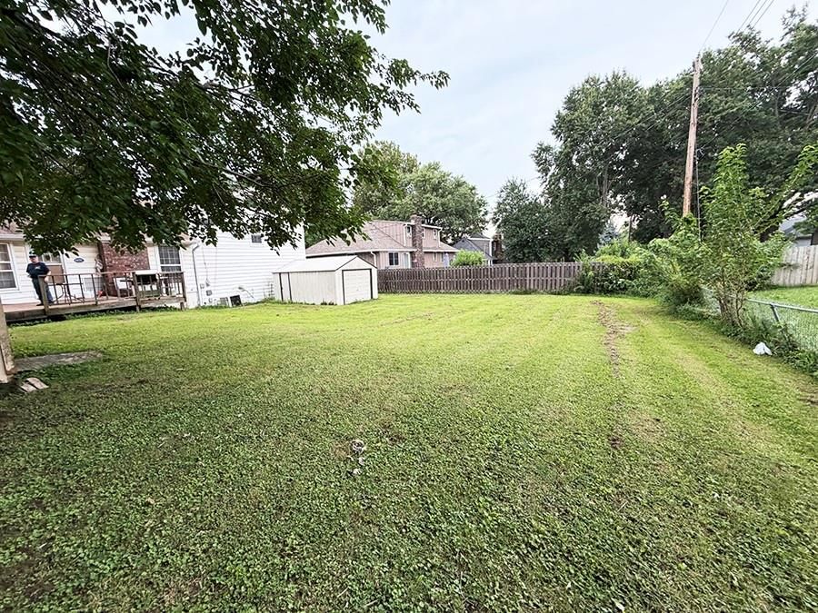 Photo 35 of 99 - 1012 SW 16th Street, Blue Springs, MO 64015