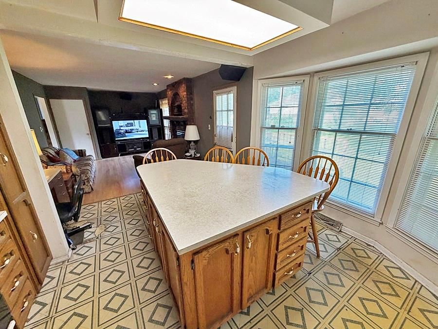Photo 50 of 99 - 1012 SW 16th Street, Blue Springs, MO 64015