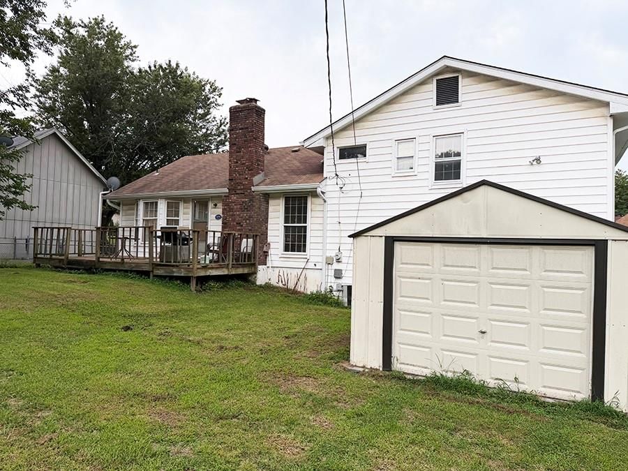Photo 86 of 99 - 1012 SW 16th Street, Blue Springs, MO 64015