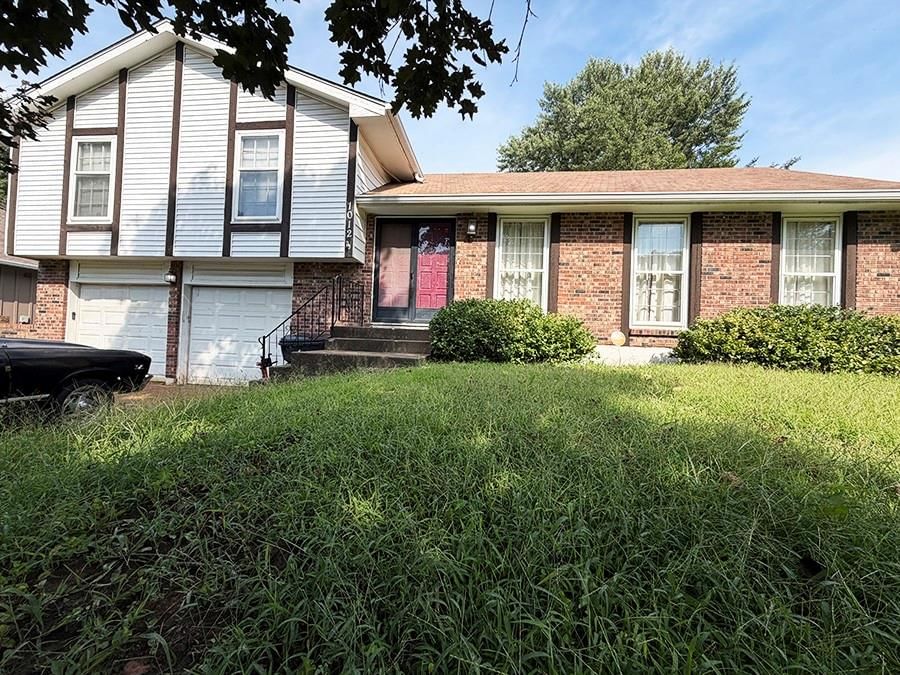 Photo 88 of 99 - 1012 SW 16th Street, Blue Springs, MO 64015