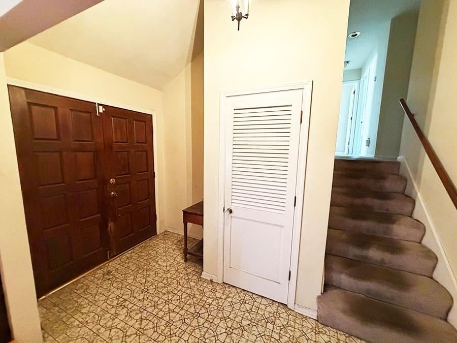 Photo 90 of 99 - 1012 SW 16th Street, Blue Springs, MO 64015