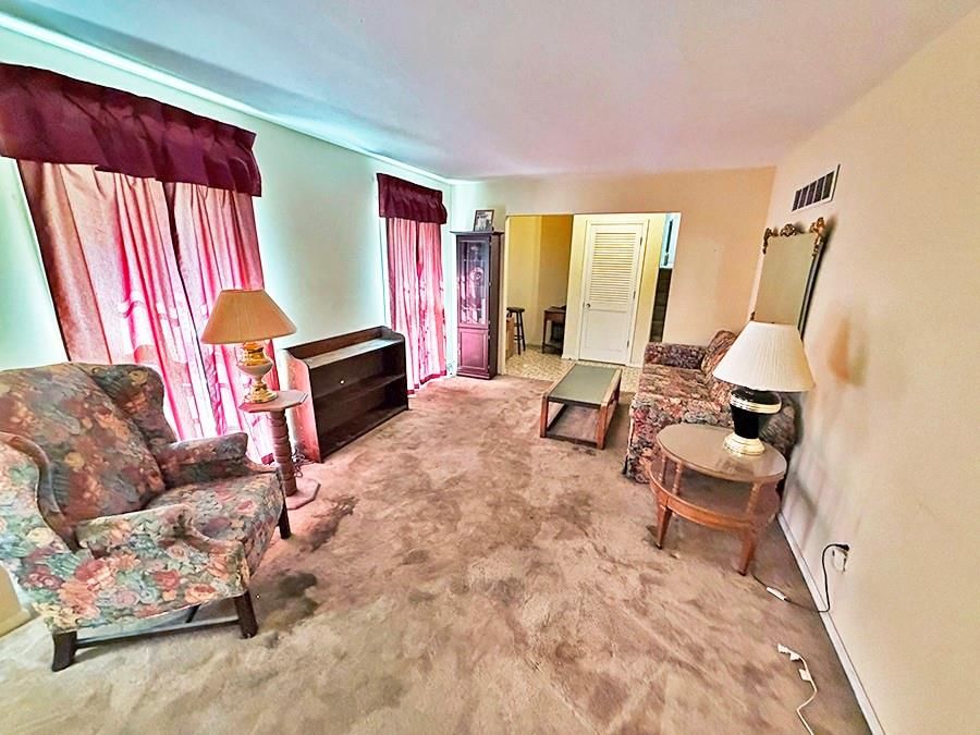 Photo 91 of 99 - 1012 SW 16th Street, Blue Springs, MO 64015