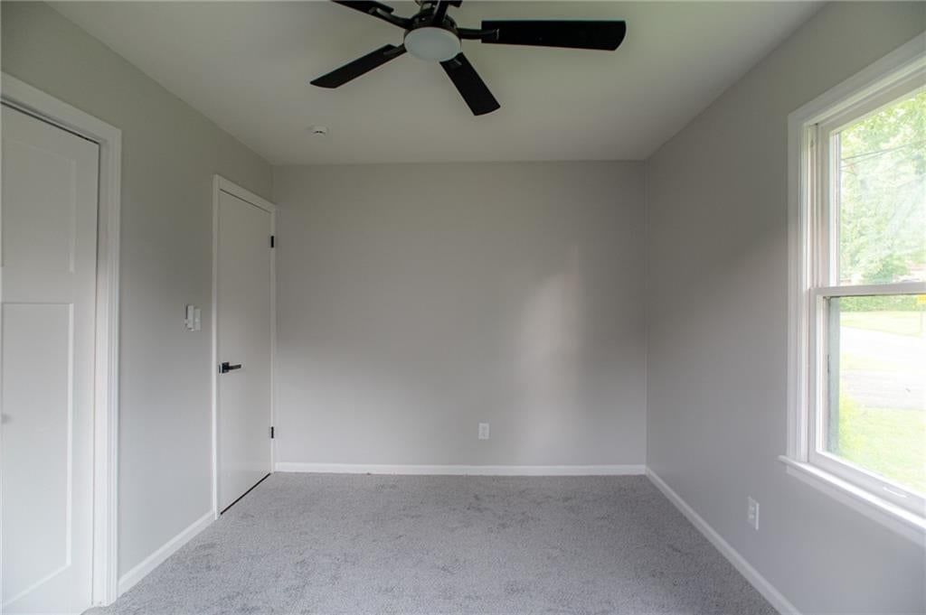 6122 Longwood Avenue — photo 12