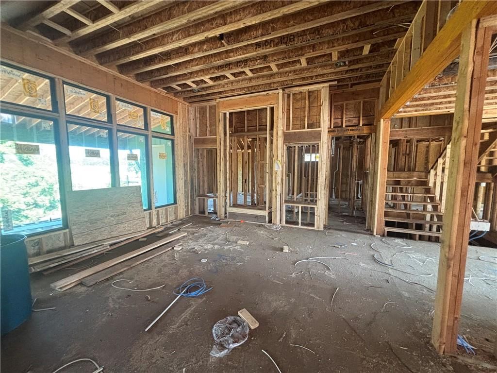 Photo 8 of 46 - 18400 Floyd Street, Overland Park, KS 66085