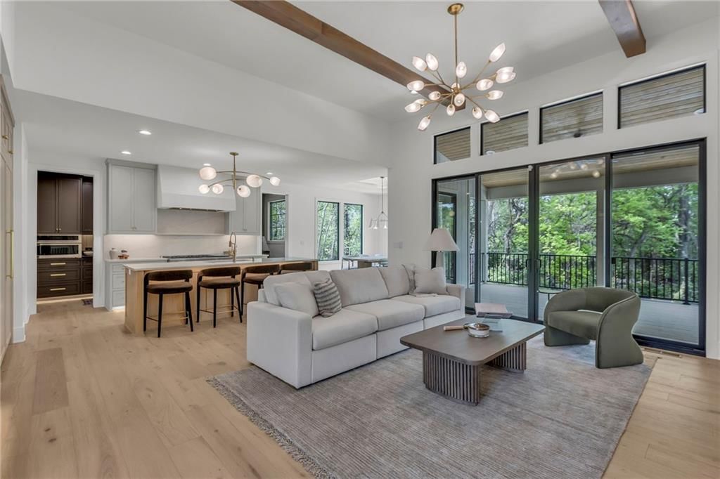 Photo 15 of 46 - 18400 Floyd Street, Overland Park, KS 66085