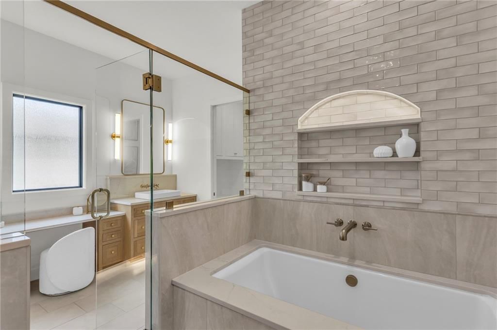 Photo 26 of 46 - 18400 Floyd Street, Overland Park, KS 66085
