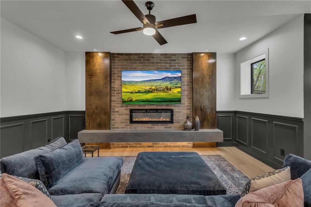 Photo 39 of 46 - 18400 Floyd Street, Overland Park, KS 66085