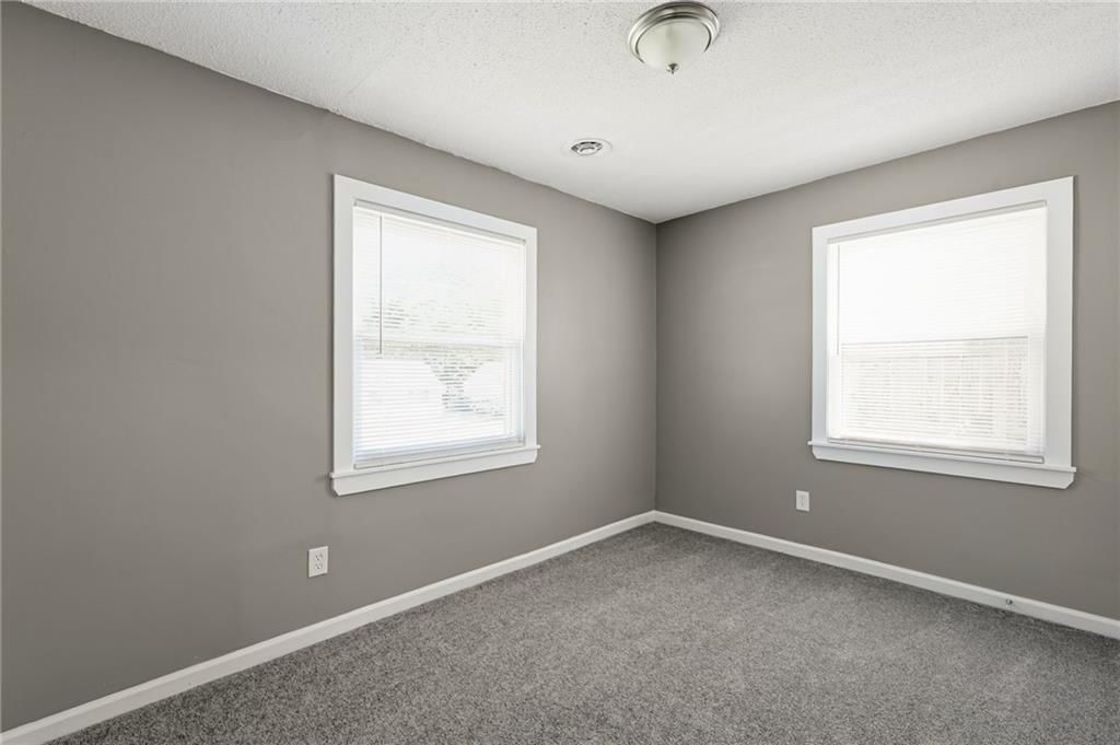 5041 Forest Avenue — photo 15