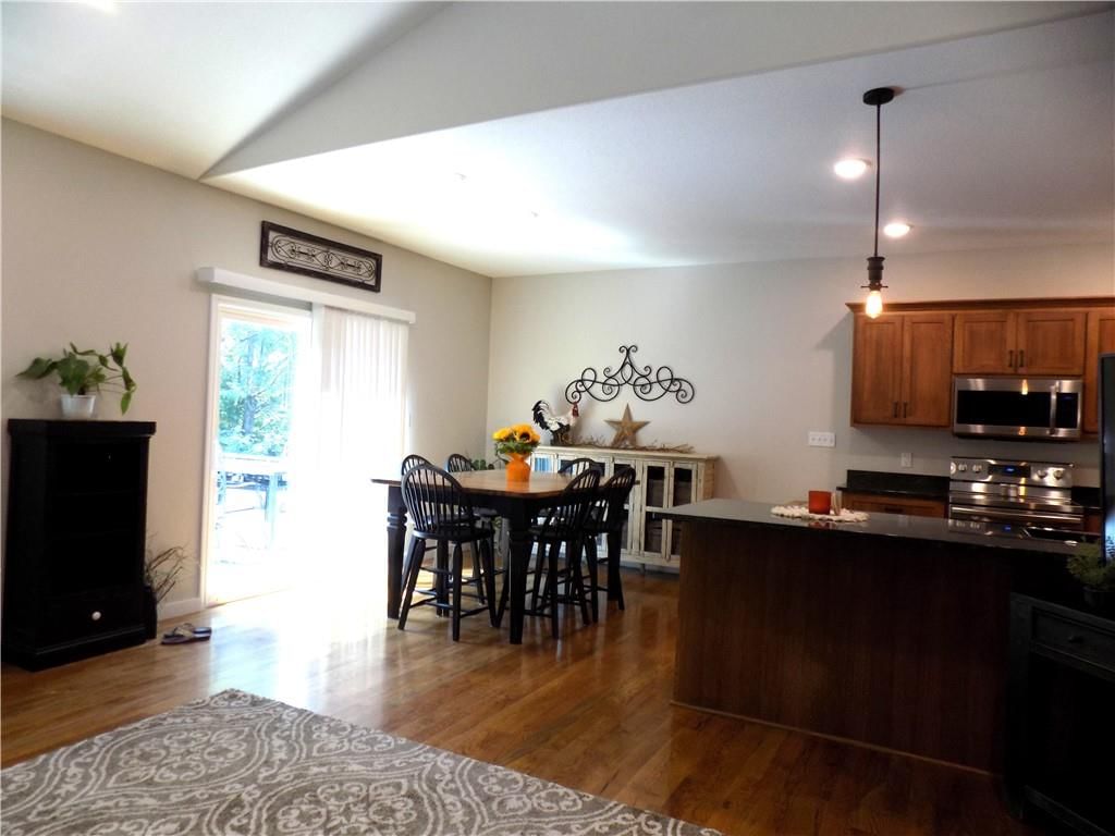 211 Hillside Drive — photo 7