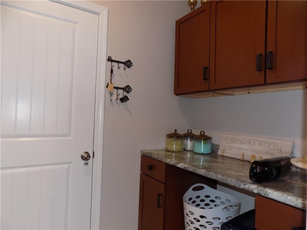 211 Hillside Drive — photo 13
