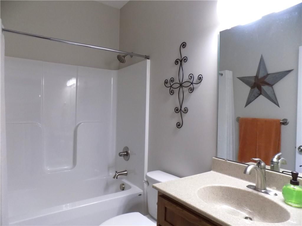 211 Hillside Drive — photo 16