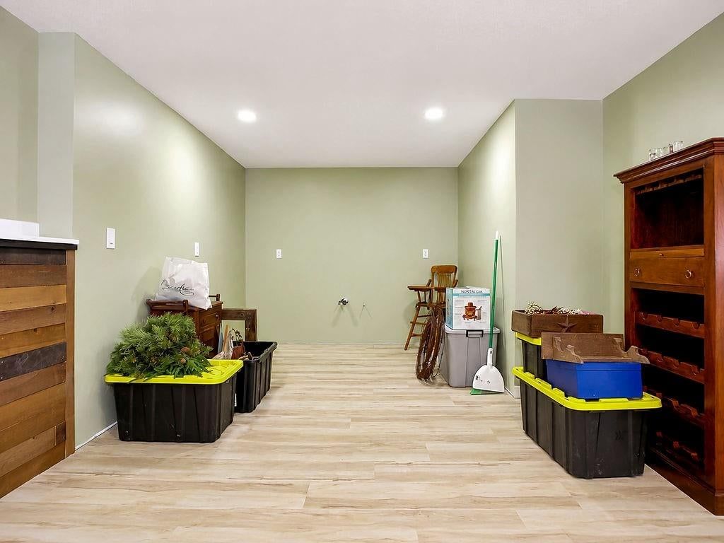 211 Hillside Drive — photo 32