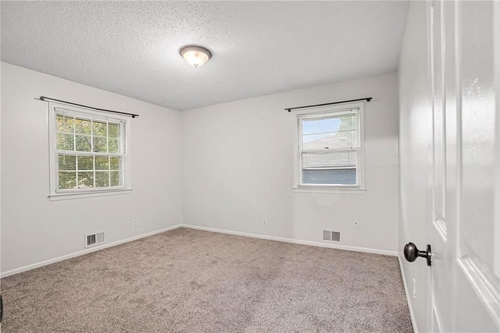 10610 Bellefontaine Avenue — photo 11