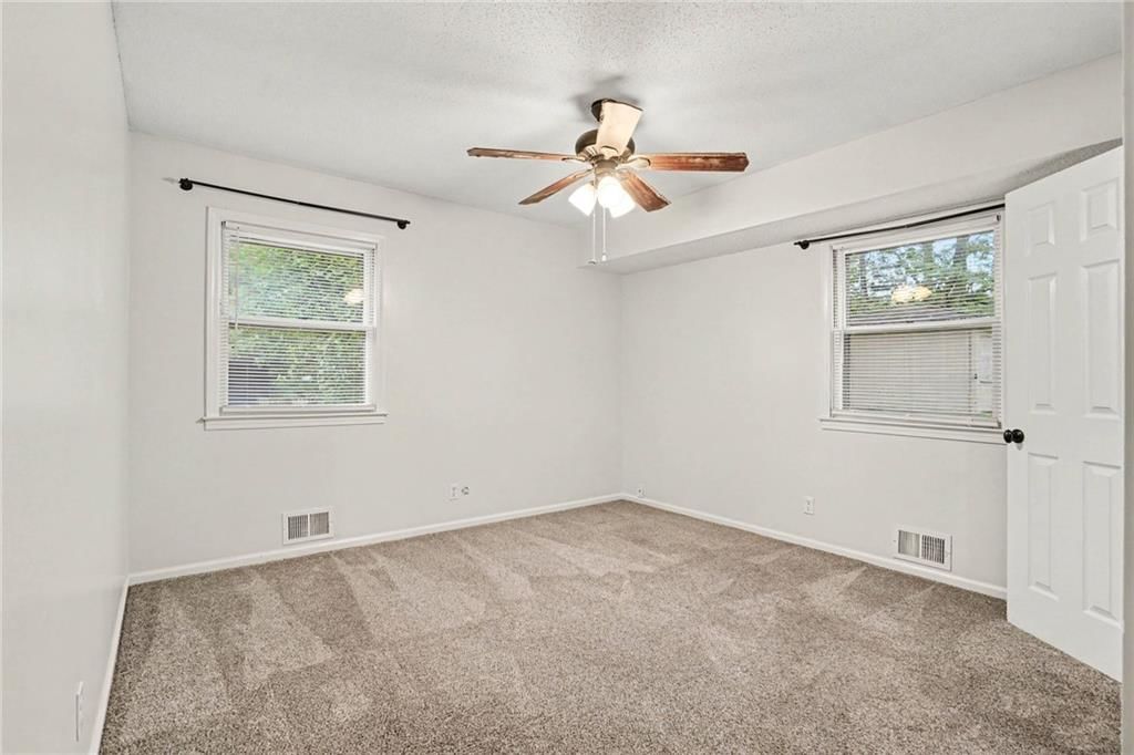 10610 Bellefontaine Avenue — photo 12