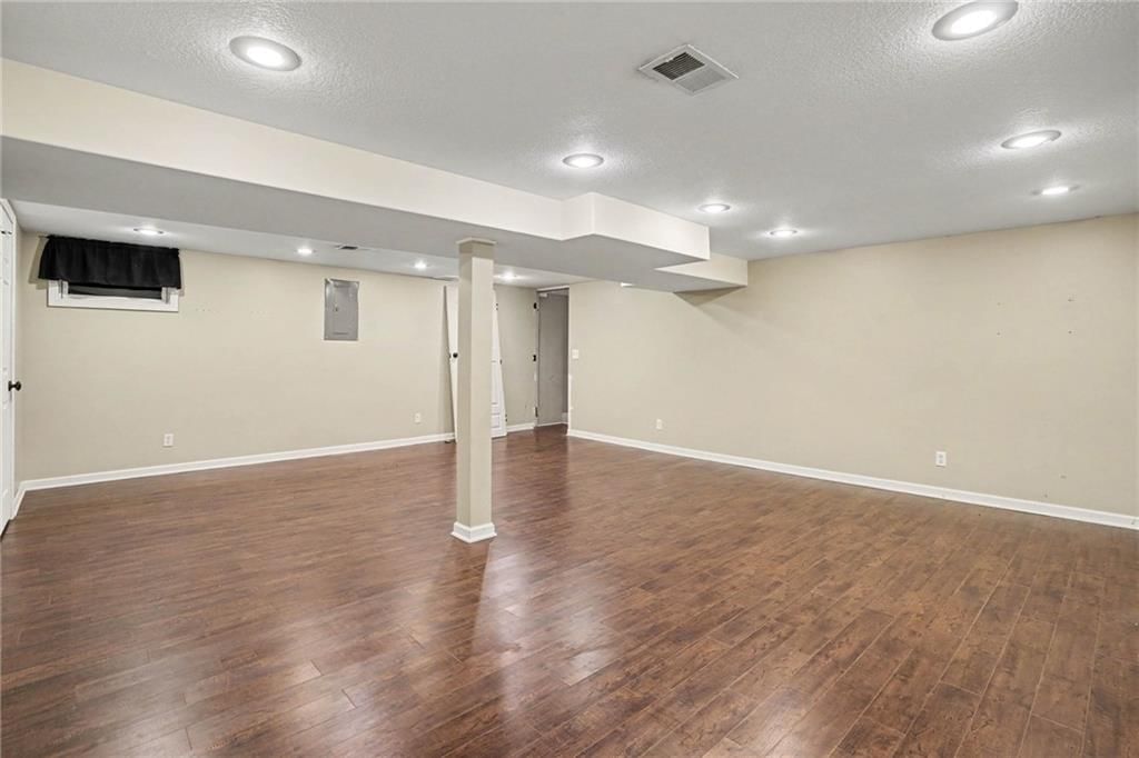 10610 Bellefontaine Avenue — photo 19