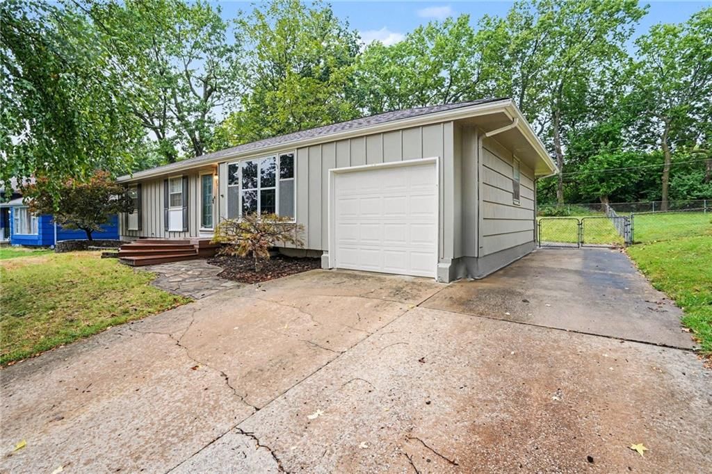 10610 Bellefontaine Avenue — photo 25