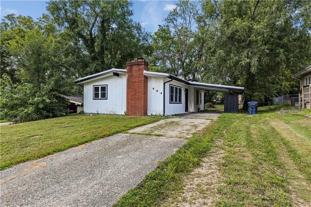 404 8TH Street, Warrensburg, MO