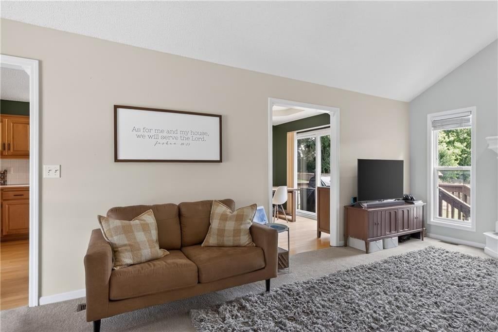 11804 N Lydia Avenue — photo 5