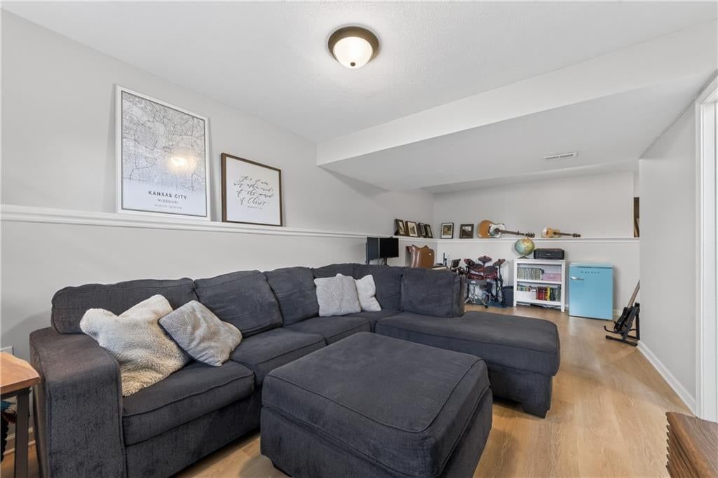 11804 N Lydia Avenue — photo 35