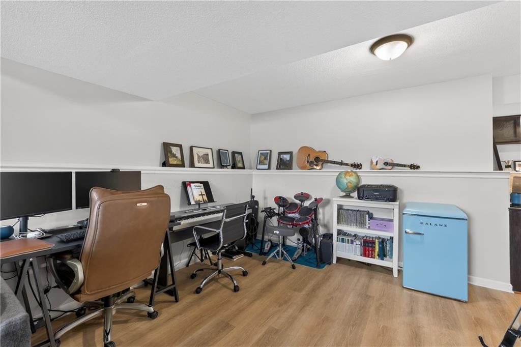 11804 N Lydia Avenue — photo 36