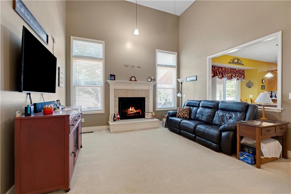Photo 7 of 30 - 826 Trailway Drive, Raymore, MO 64083