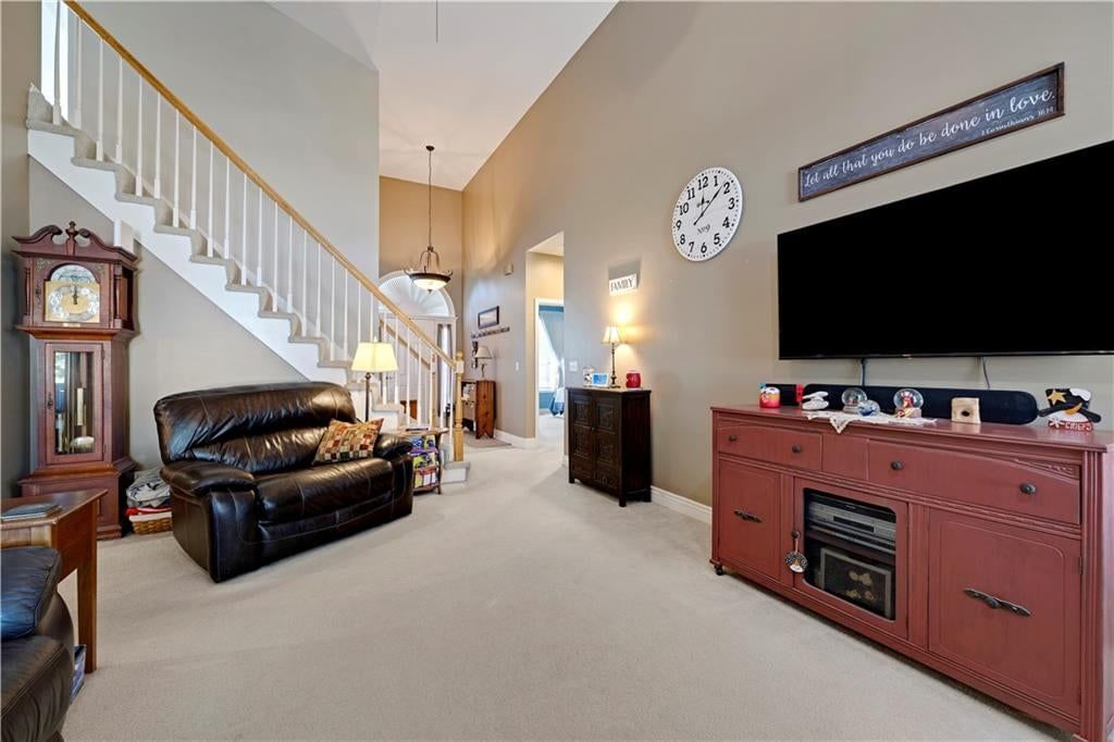 Photo 13 of 30 - 826 Trailway Drive, Raymore, MO 64083