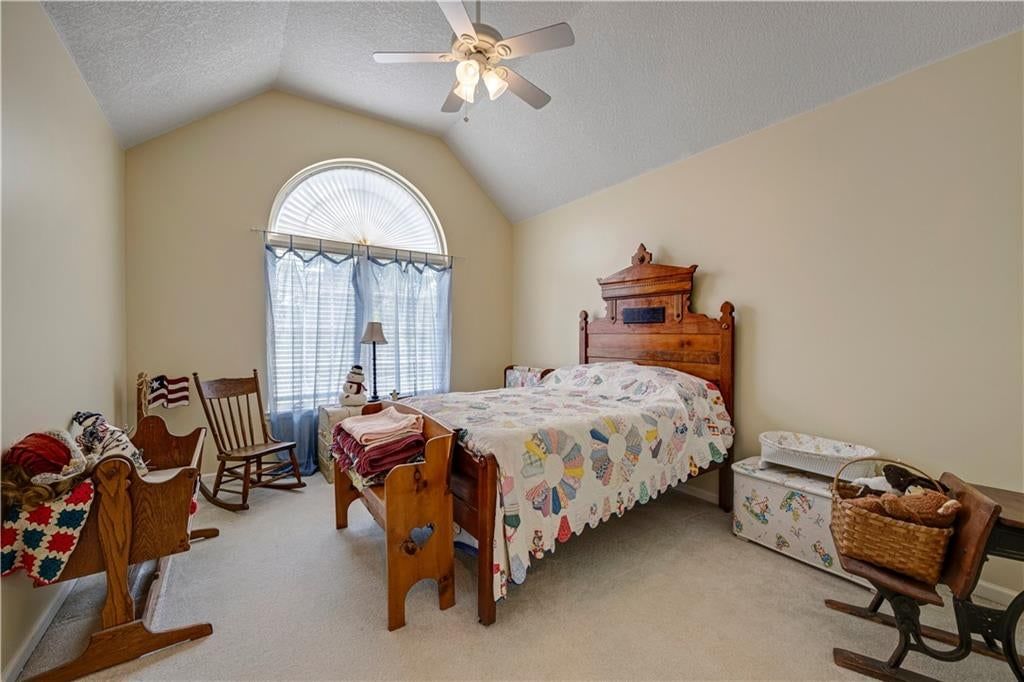 Photo 18 of 30 - 826 Trailway Drive, Raymore, MO 64083