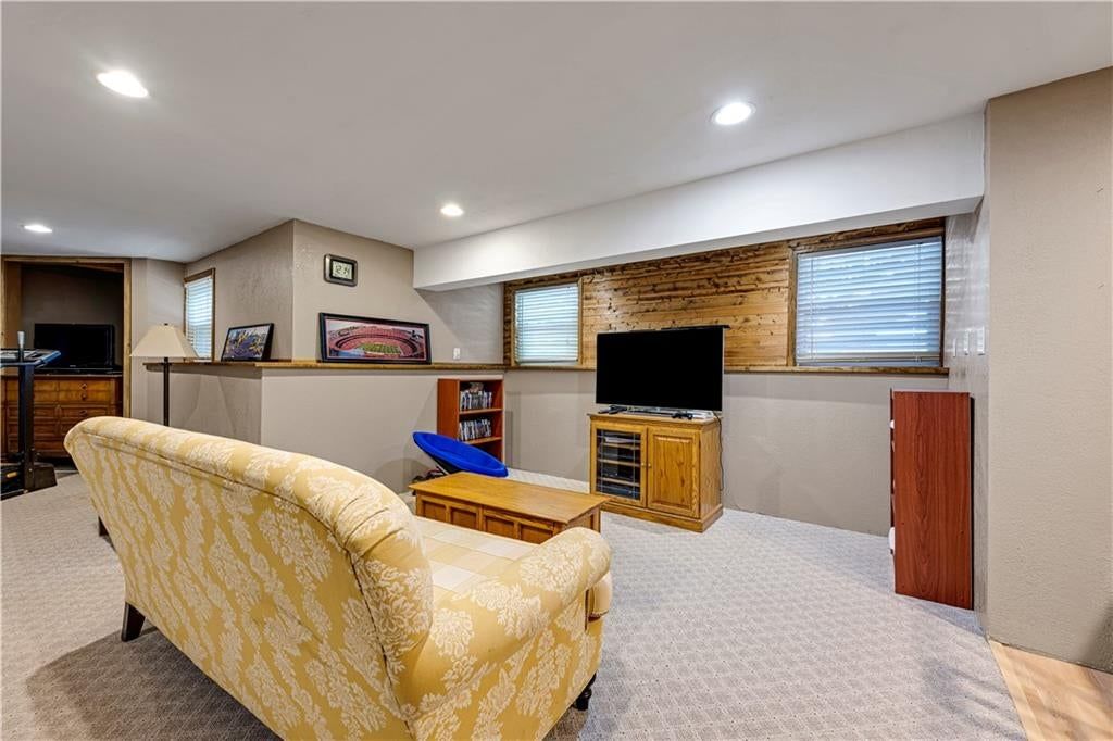 Photo 22 of 30 - 826 Trailway Drive, Raymore, MO 64083