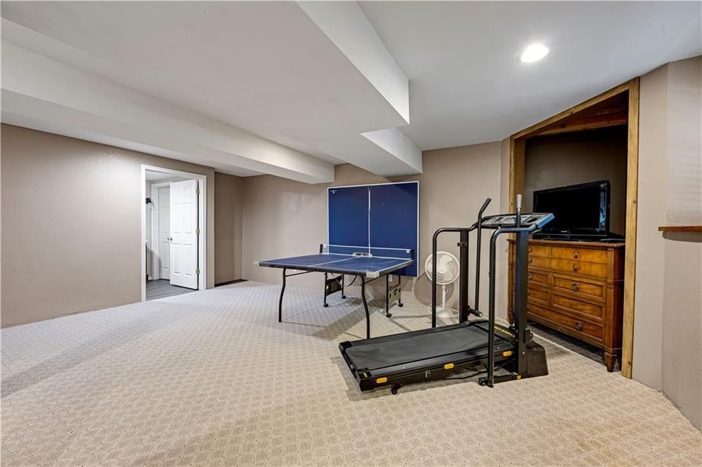 Photo 24 of 30 - 826 Trailway Drive, Raymore, MO 64083