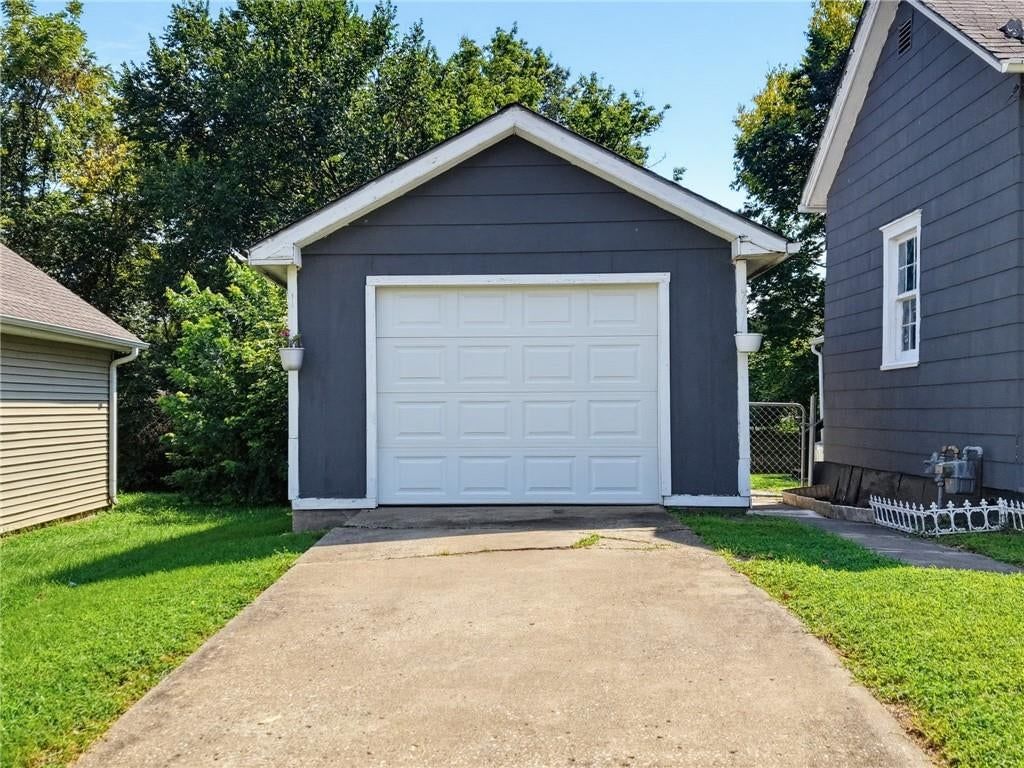 1518 Calhoun Street — photo 17