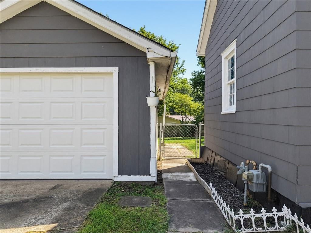 1518 Calhoun Street — photo 19