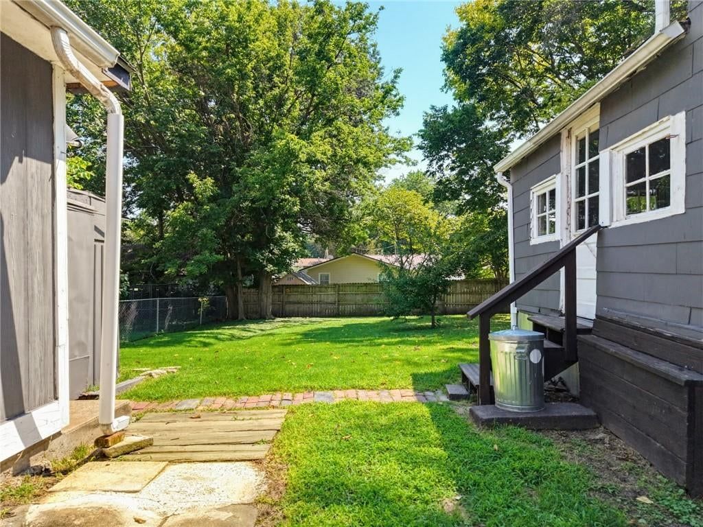 1518 Calhoun Street — photo 20