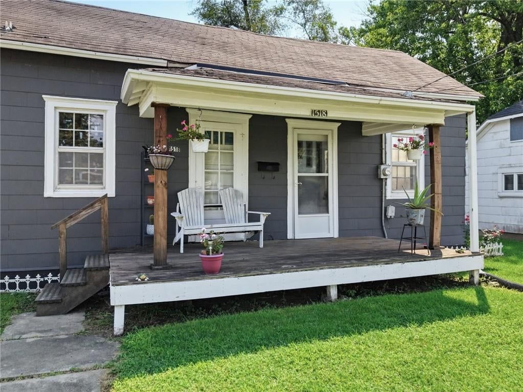 1518 Calhoun Street — photo 25