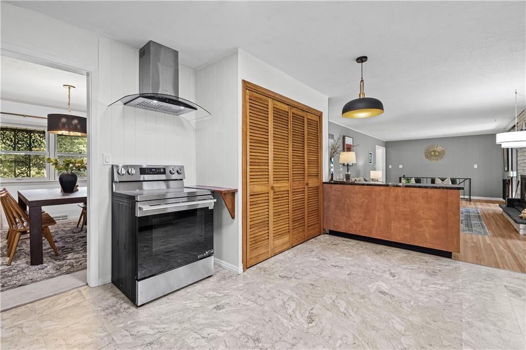 9300 Madison Avenue — photo 20
