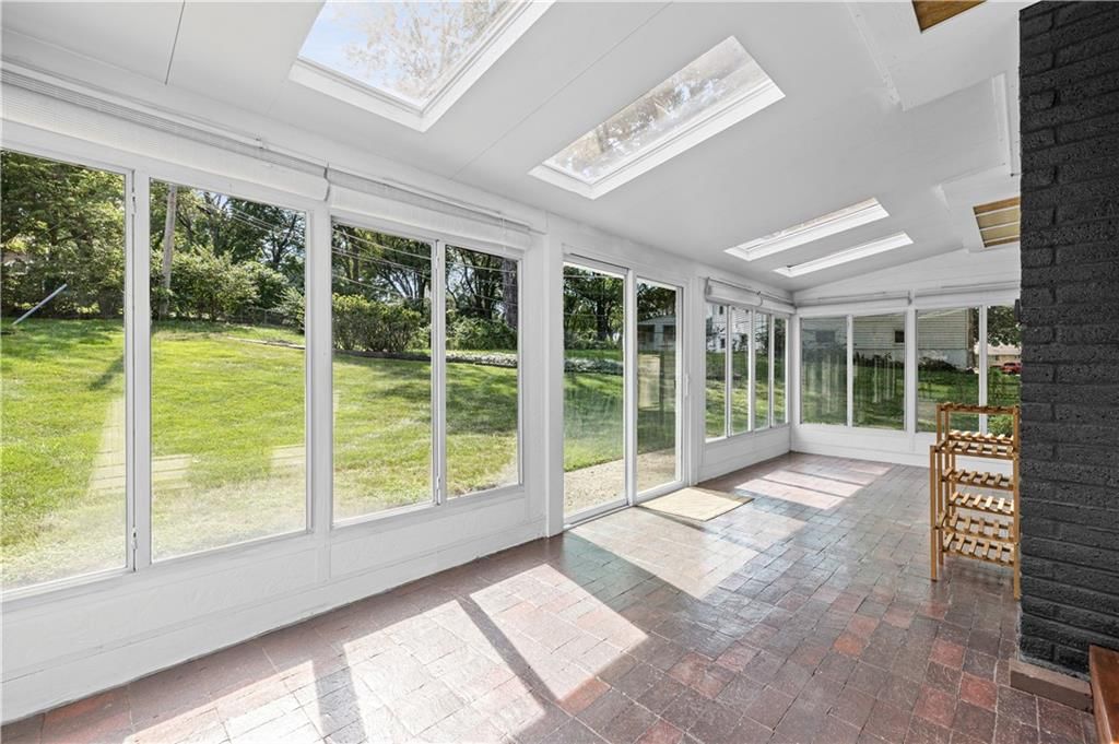 9300 Madison Avenue — photo 24